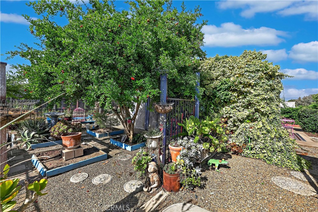3629 N Lake, Merced, CA 95340