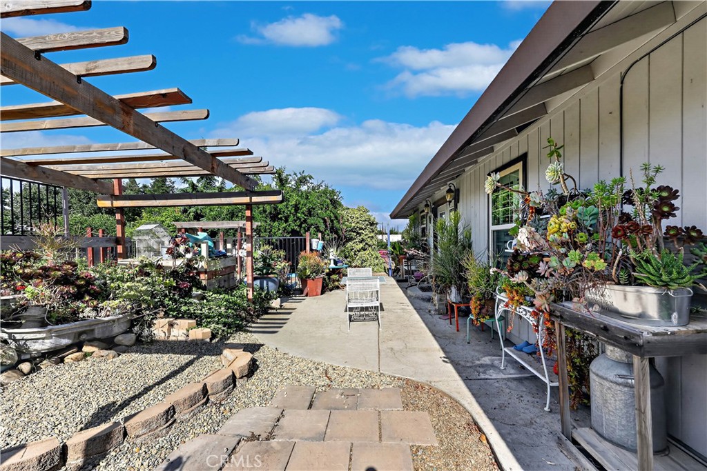 3629 N Lake, Merced, CA 95340