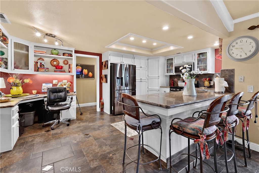 3629 N Lake, Merced, CA 95340