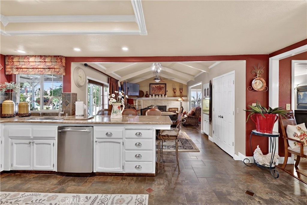 3629 N Lake, Merced, CA 95340