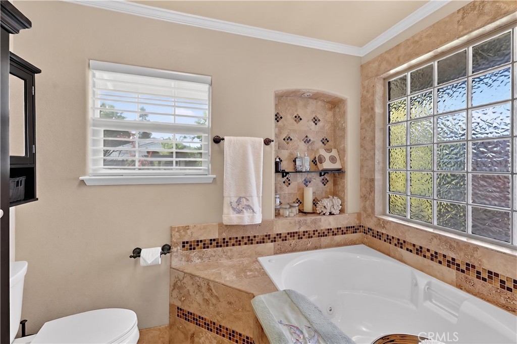 3629 N Lake, Merced, CA 95340
