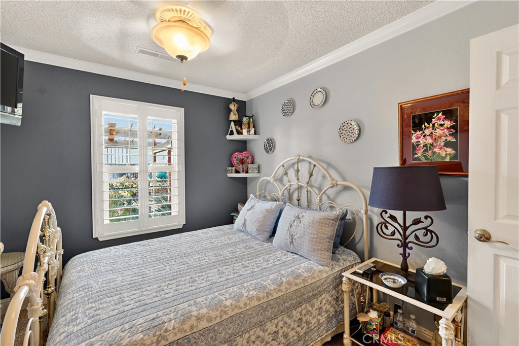 3629 N Lake, Merced, CA 95340