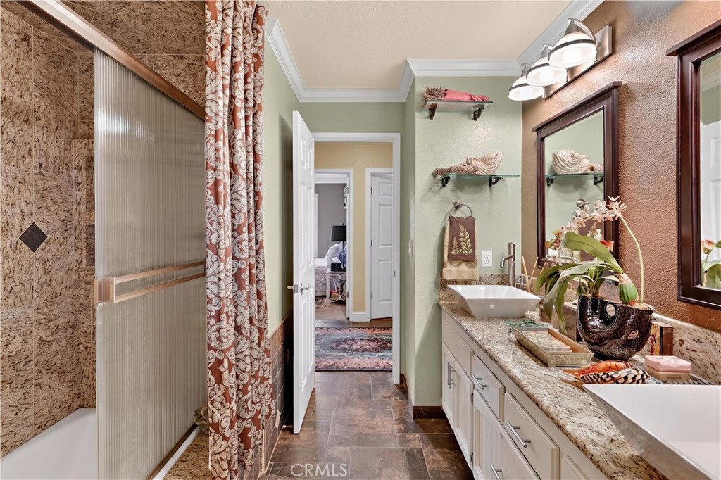3629 N Lake, Merced, CA 95340
