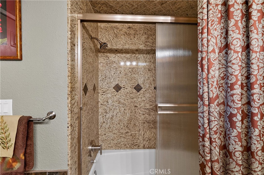 3629 N Lake, Merced, CA 95340