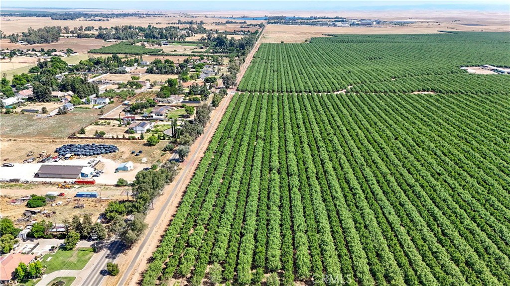 3629 N Lake, Merced, CA 95340
