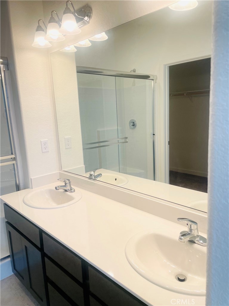 18 Squaw Valley Ct., Merced, CA 95341
