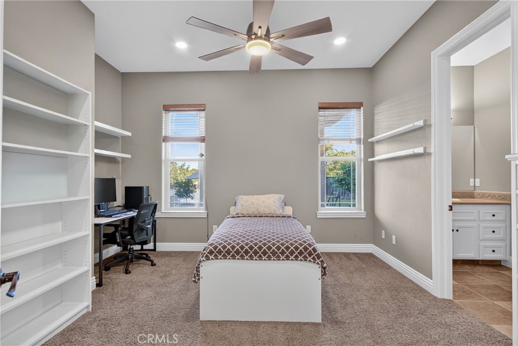3834 N Golden Bear, Merced, CA 95340