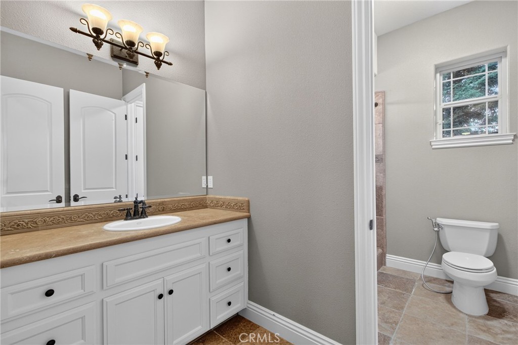 3834 N Golden Bear, Merced, CA 95340