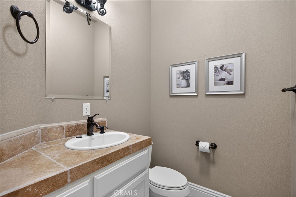3834 N Golden Bear, Merced, CA 95340