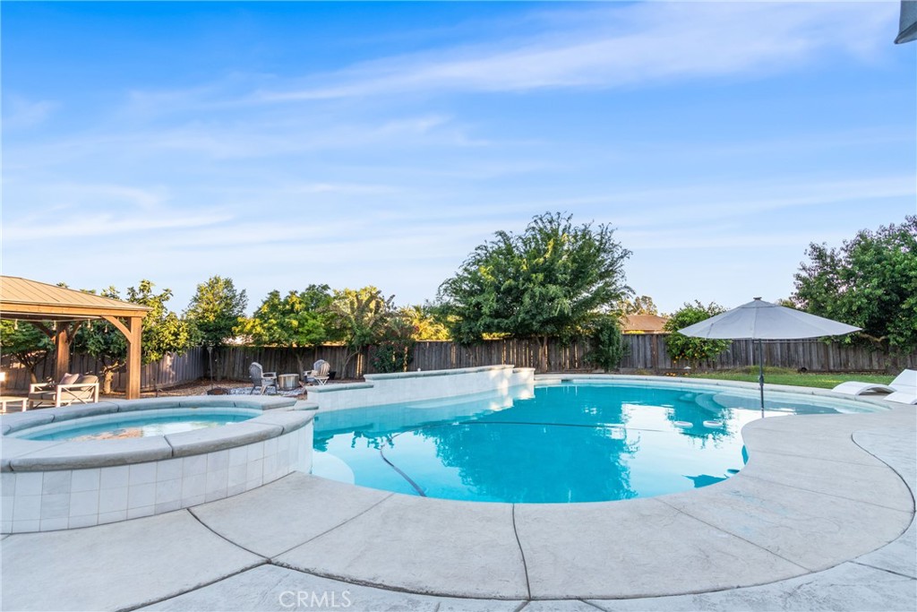 3834 N Golden Bear, Merced, CA 95340