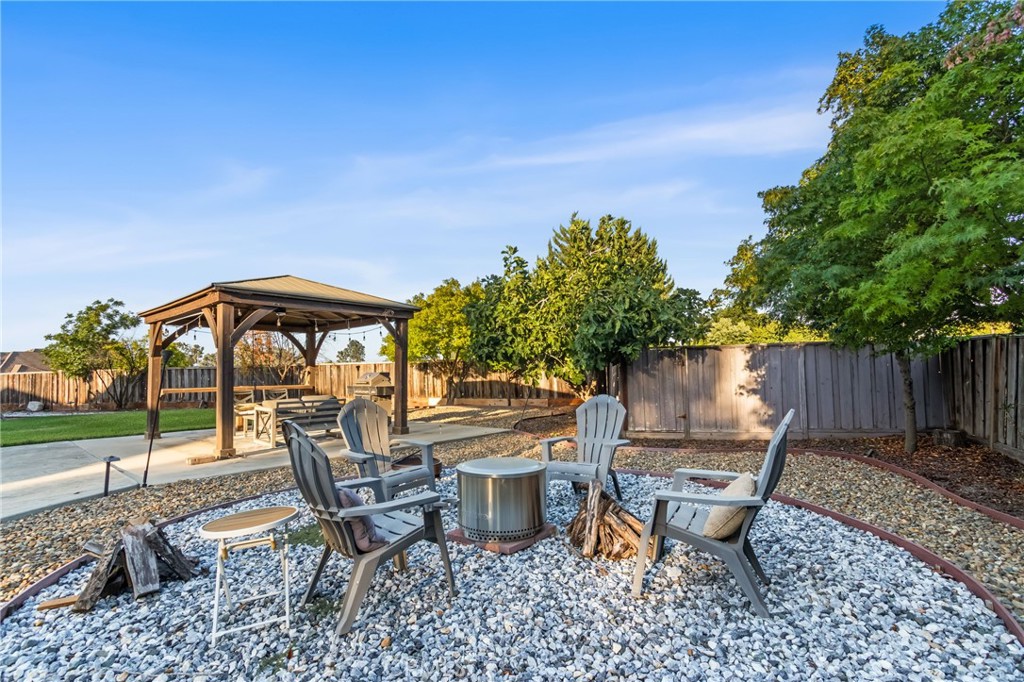 3834 N Golden Bear, Merced, CA 95340