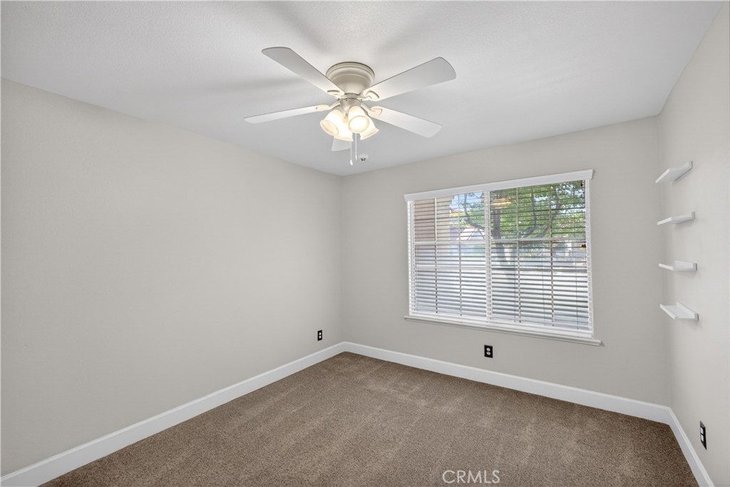5577 W Paul, Fresno, CA 93722