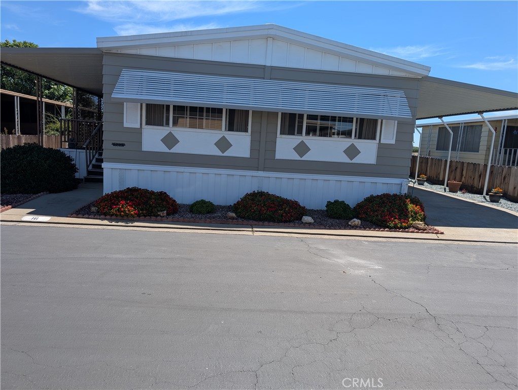 2240 Golden Oak Ln #16, Merced, CA 95341