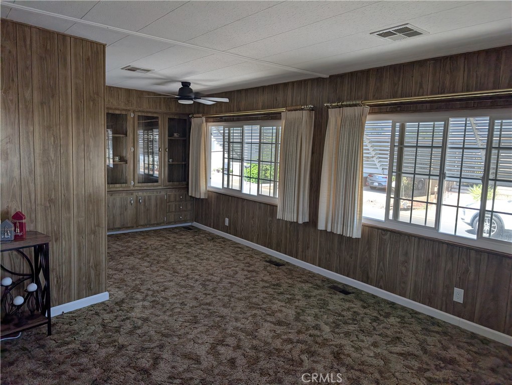 2240 Golden Oak Ln #16, Merced, CA 95341