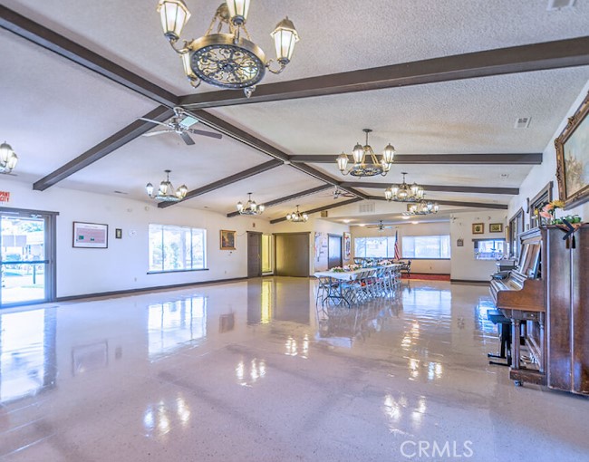 2240 Golden Oak Ln #16, Merced, CA 95341