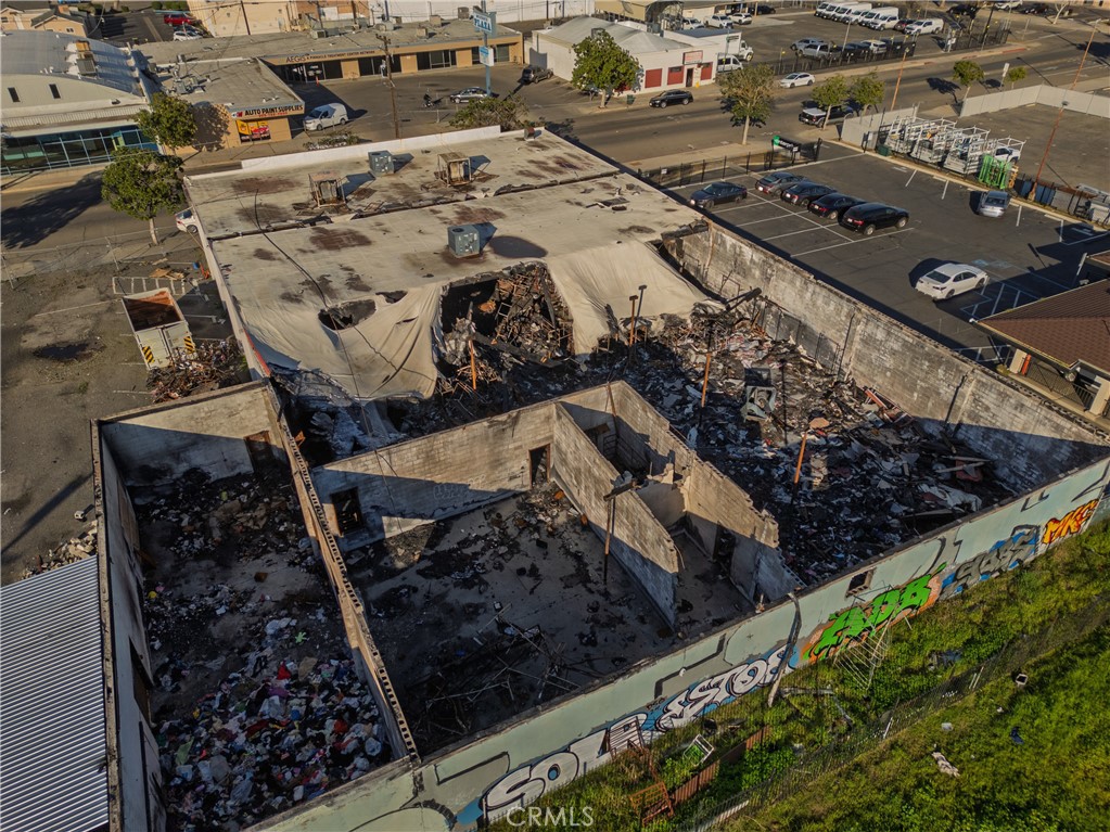 1346 W Main St, Merced, CA 95340