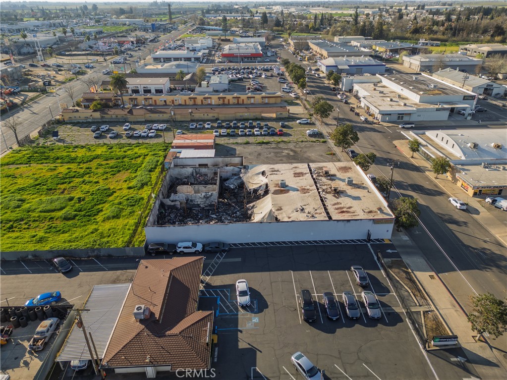 1346 W Main St, Merced, CA 95340