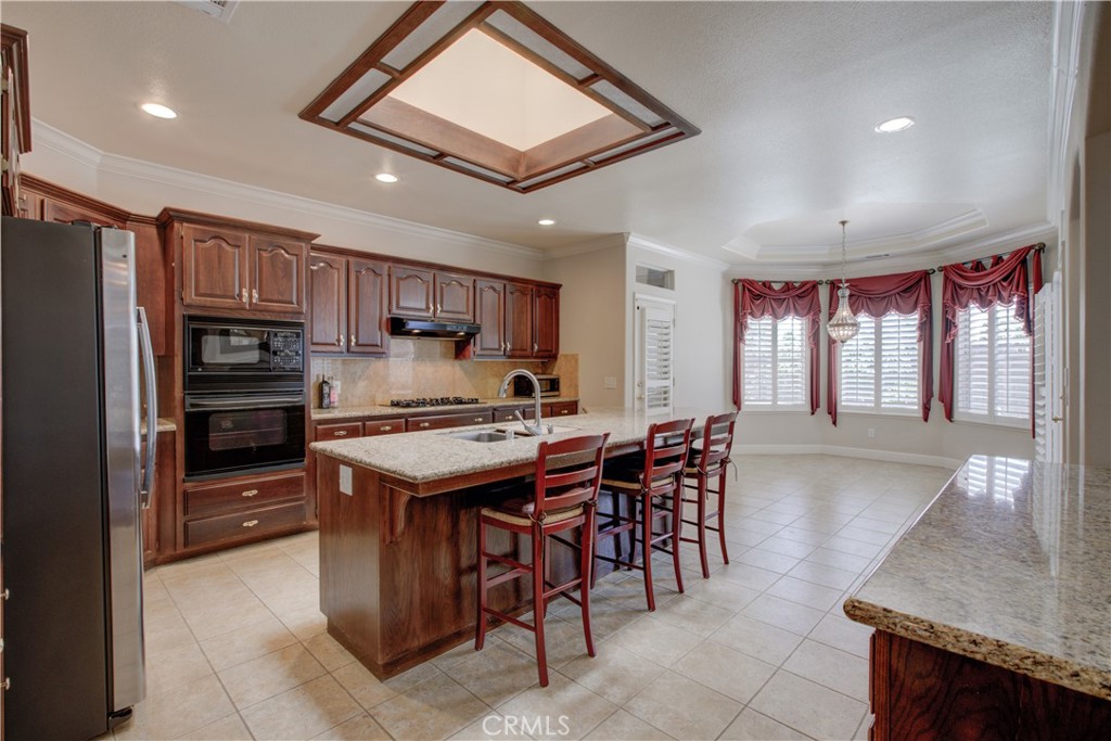 591 Bobolink Ct, Merced, CA 95340