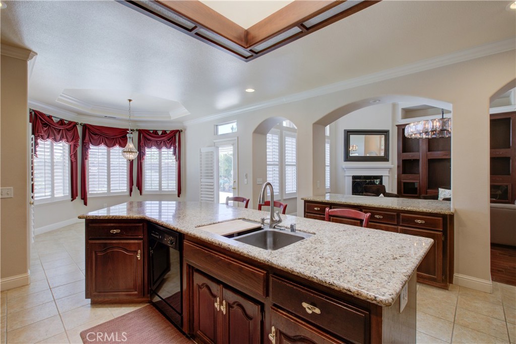 591 Bobolink Ct, Merced, CA 95340