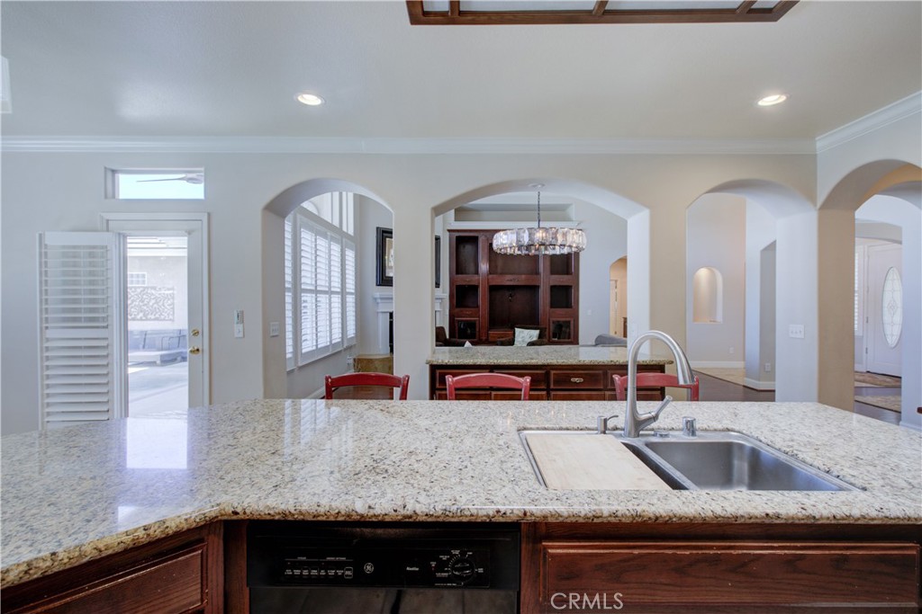 591 Bobolink Ct, Merced, CA 95340