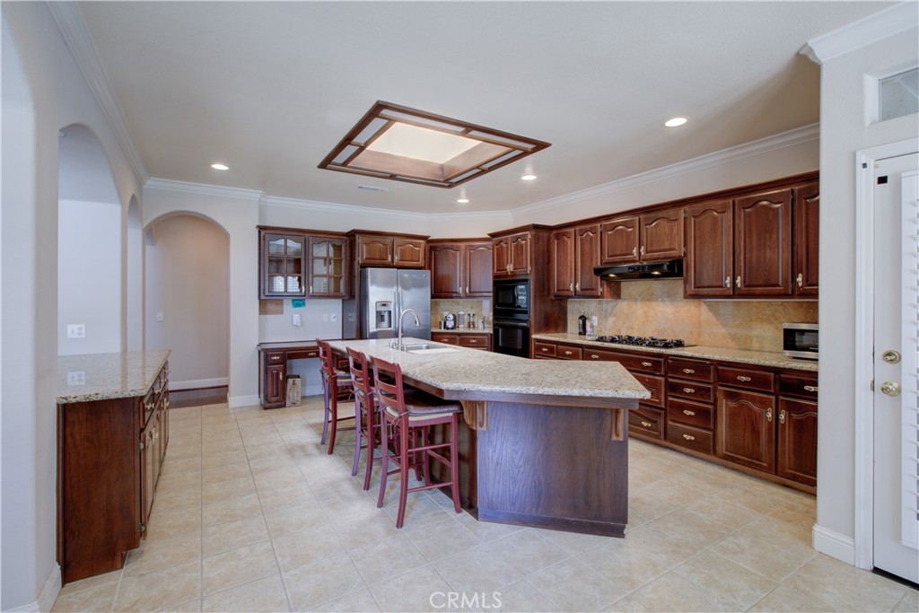 591 Bobolink Ct, Merced, CA 95340