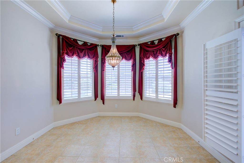 591 Bobolink Ct, Merced, CA 95340