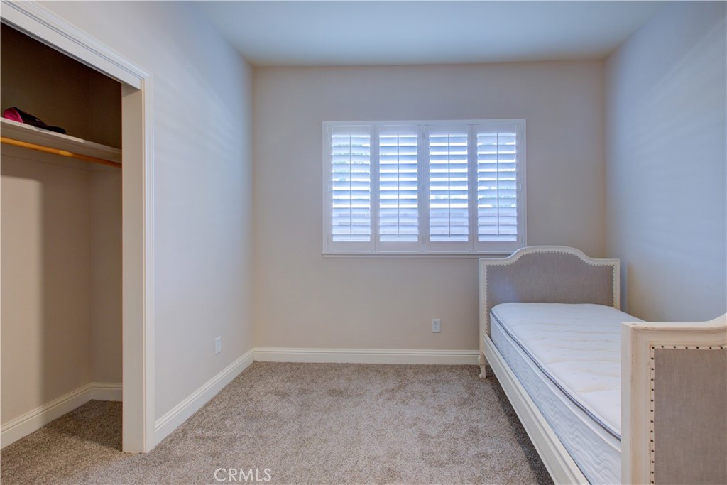 591 Bobolink Ct, Merced, CA 95340