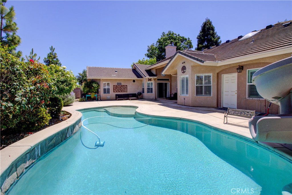 591 Bobolink Ct, Merced, CA 95340