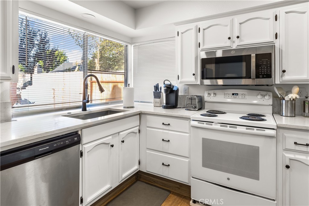 1073 El Portal, Merced, CA 95340
