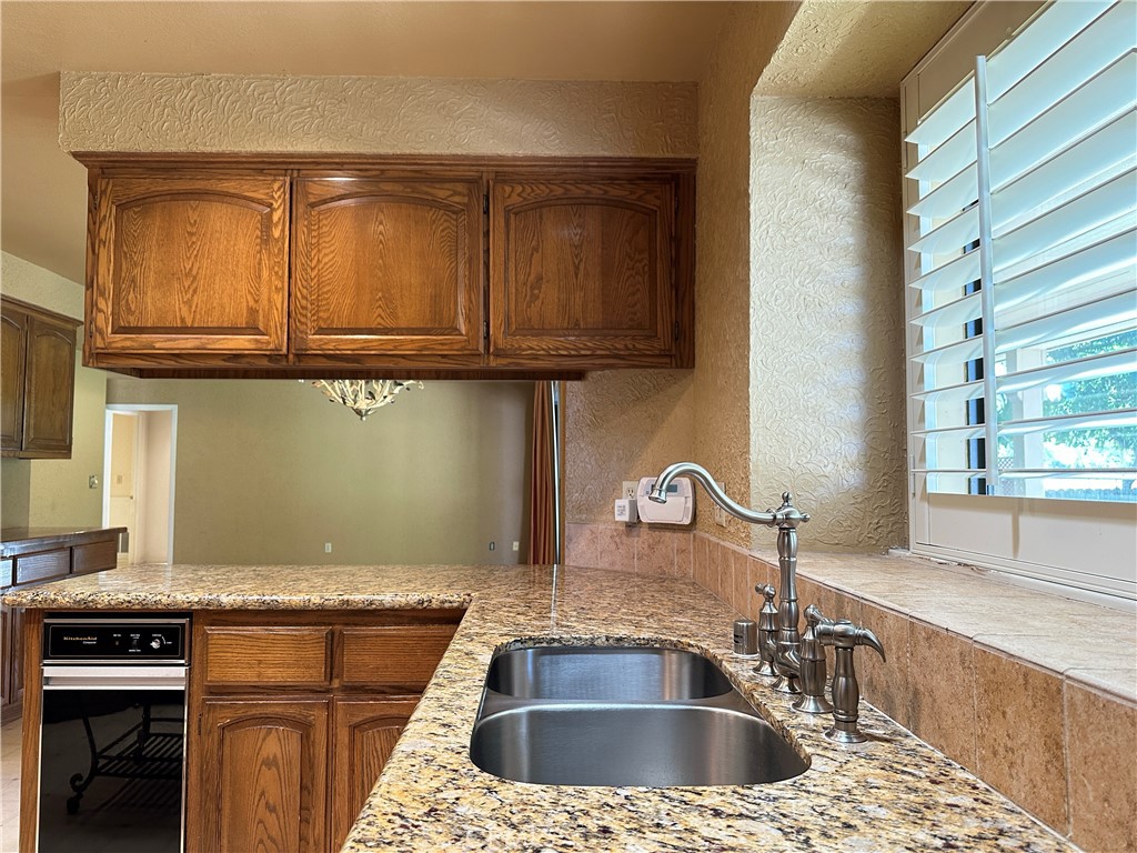 815 Monte Vista, Los Banos, CA 93635