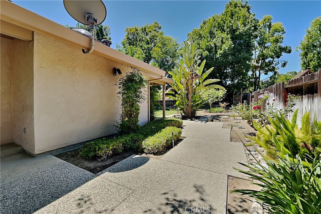 815 Monte Vista, Los Banos, CA 93635