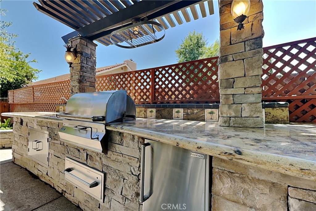 815 Monte Vista, Los Banos, CA 93635