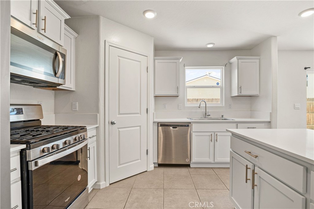 254 Grand Canyon Ct, Merced, CA 95341