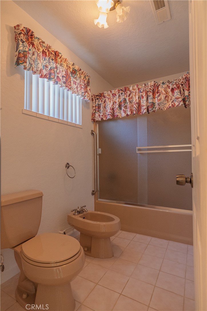 2115 S 11th St, Los Banos, CA 93635