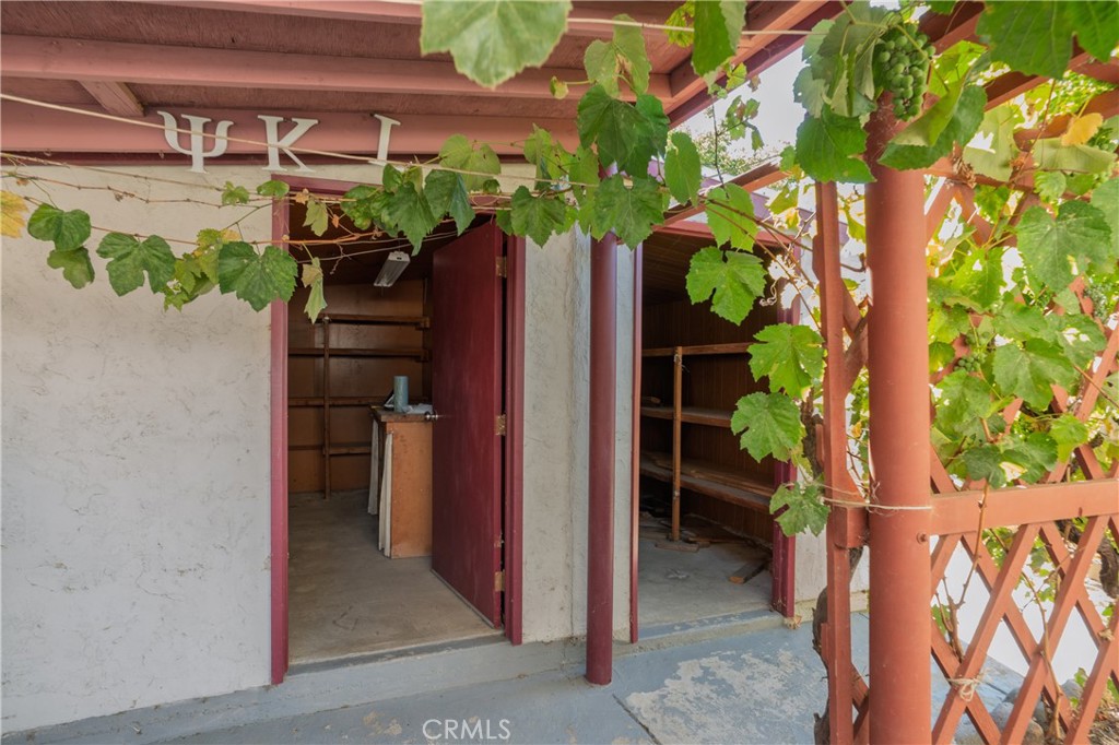 2115 S 11th St, Los Banos, CA 93635