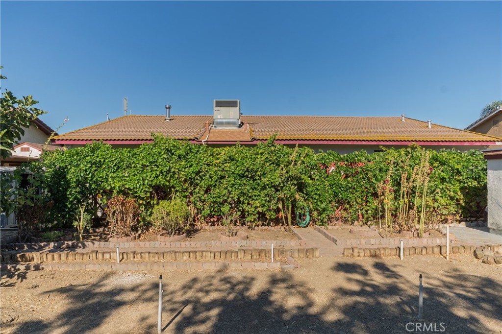 2115 S 11th St, Los Banos, CA 93635