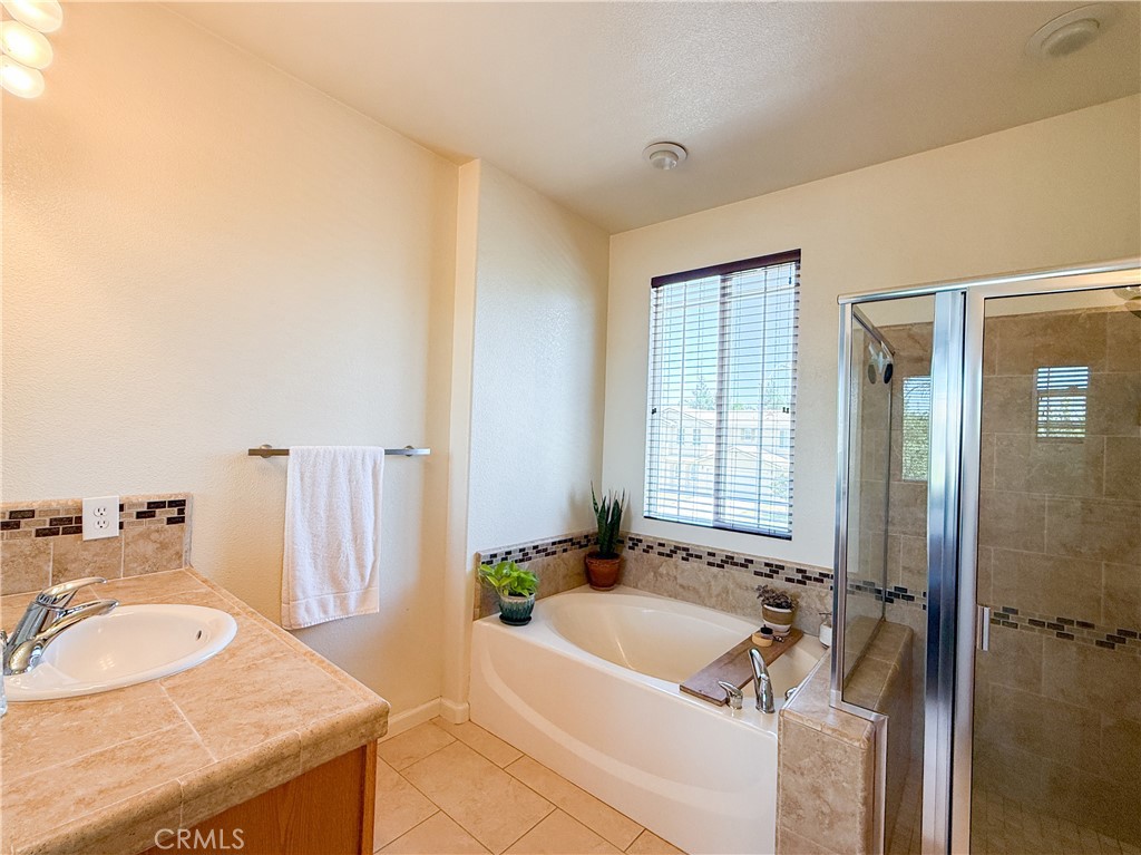 3559 Santa Maria Ave, Merced, CA 95348