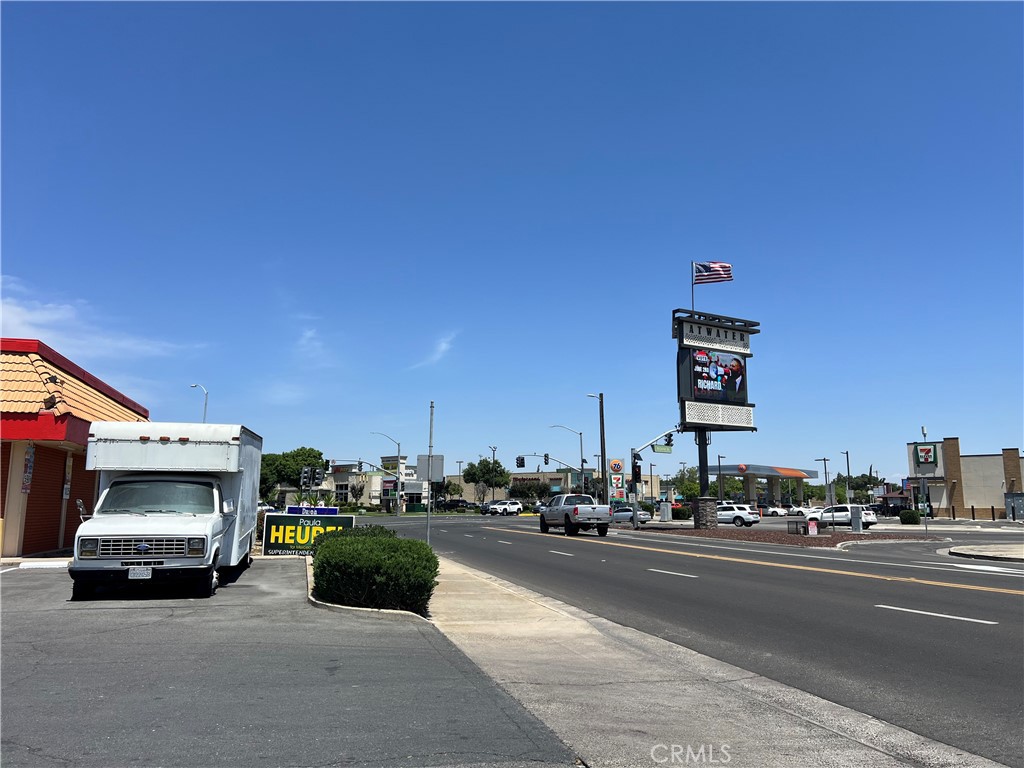 2699 1st, Atwater, CA 95301