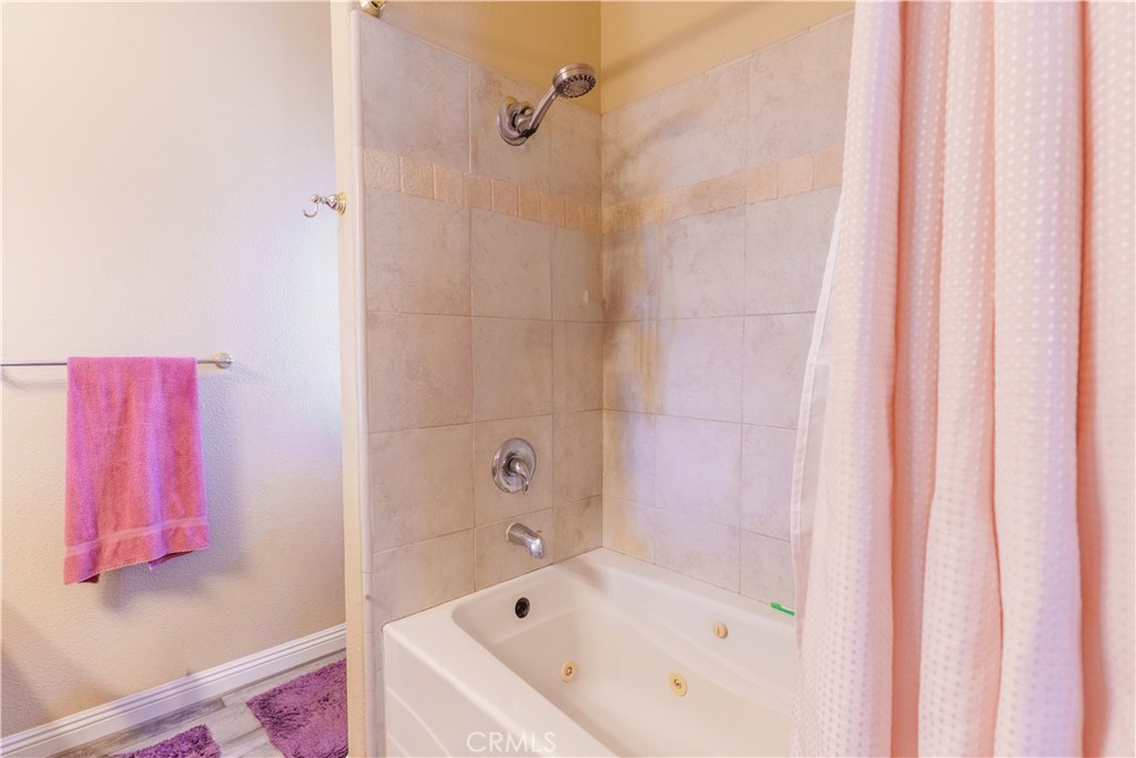 26261 Haley Way, Madera, CA 93638