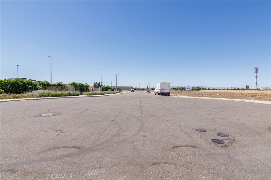 263 Commerce, Los Banos, CA 93635