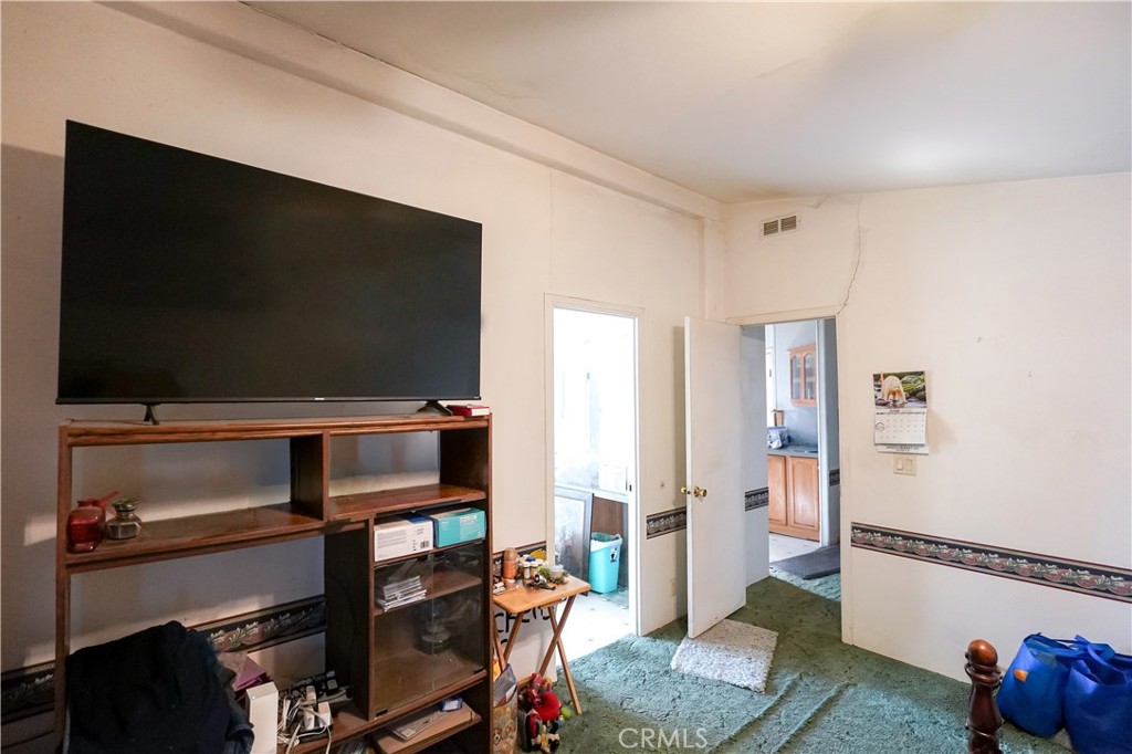 18097 Fairfax, Dos Palos, CA 93620