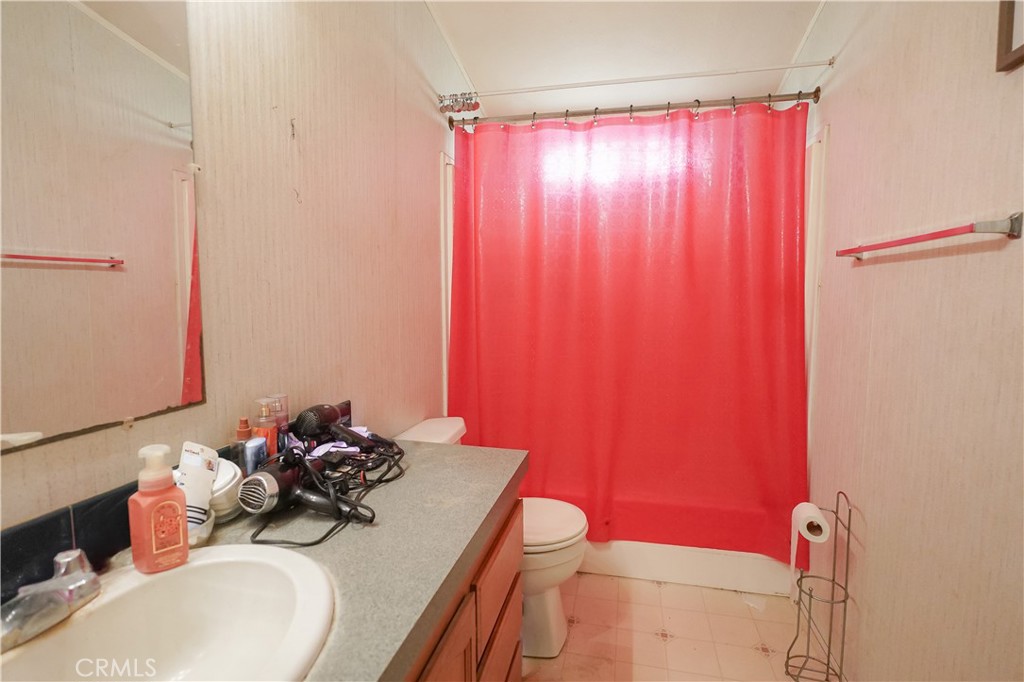 18097 Fairfax, Dos Palos, CA 93620