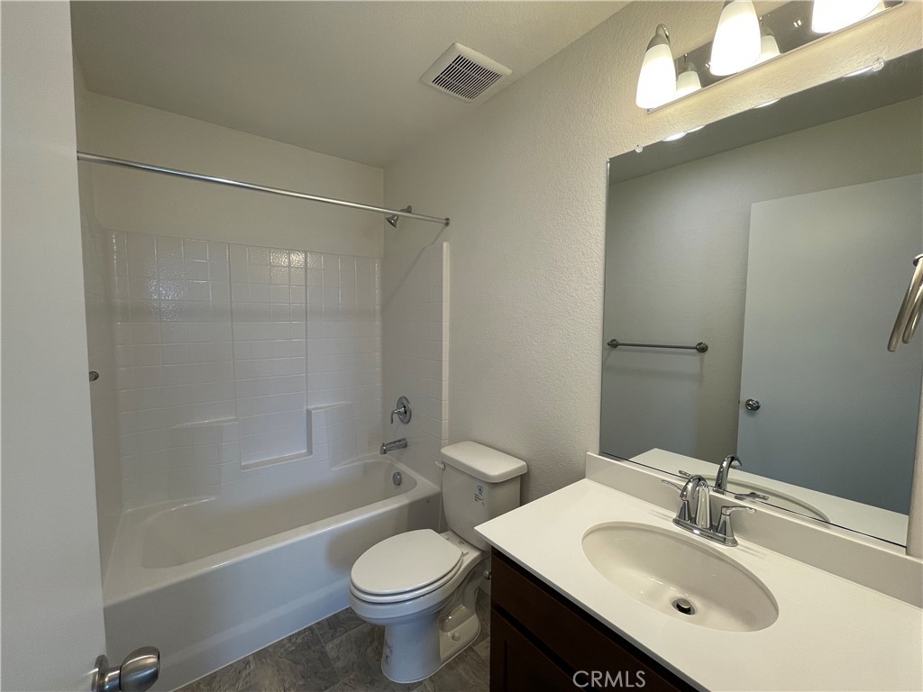 714 Stone Ridge East Ave, Merced, CA 95341