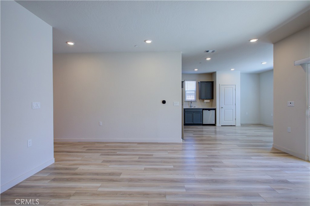 4721 Athena, Merced, CA 95348