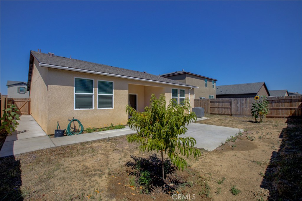 4721 Athena, Merced, CA 95348