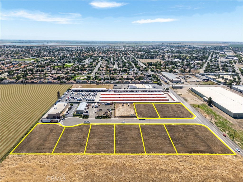 251 Commerce, Los Banos, CA 93635