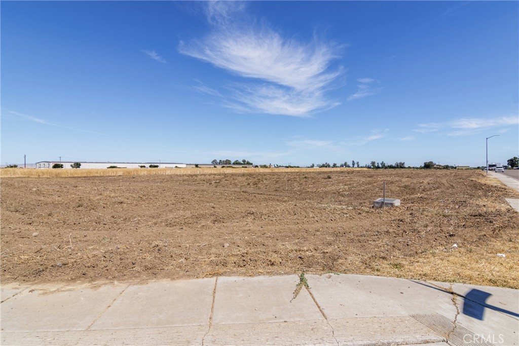 239 Commerce, Los Banos, CA 93635