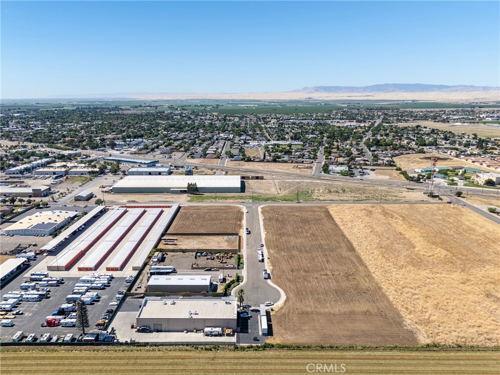 227 Commerce, Los Banos, CA 93635