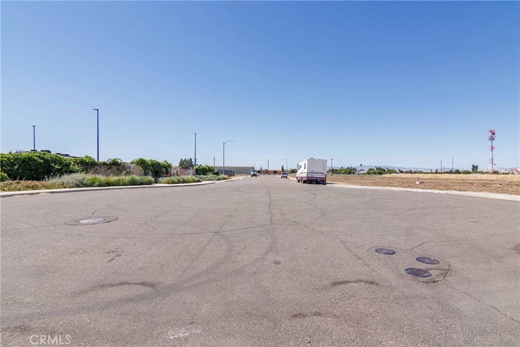 216 Commerce, Los Banos, CA 93635