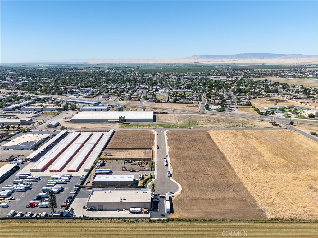 204 Commerce, Los Banos, CA 93635